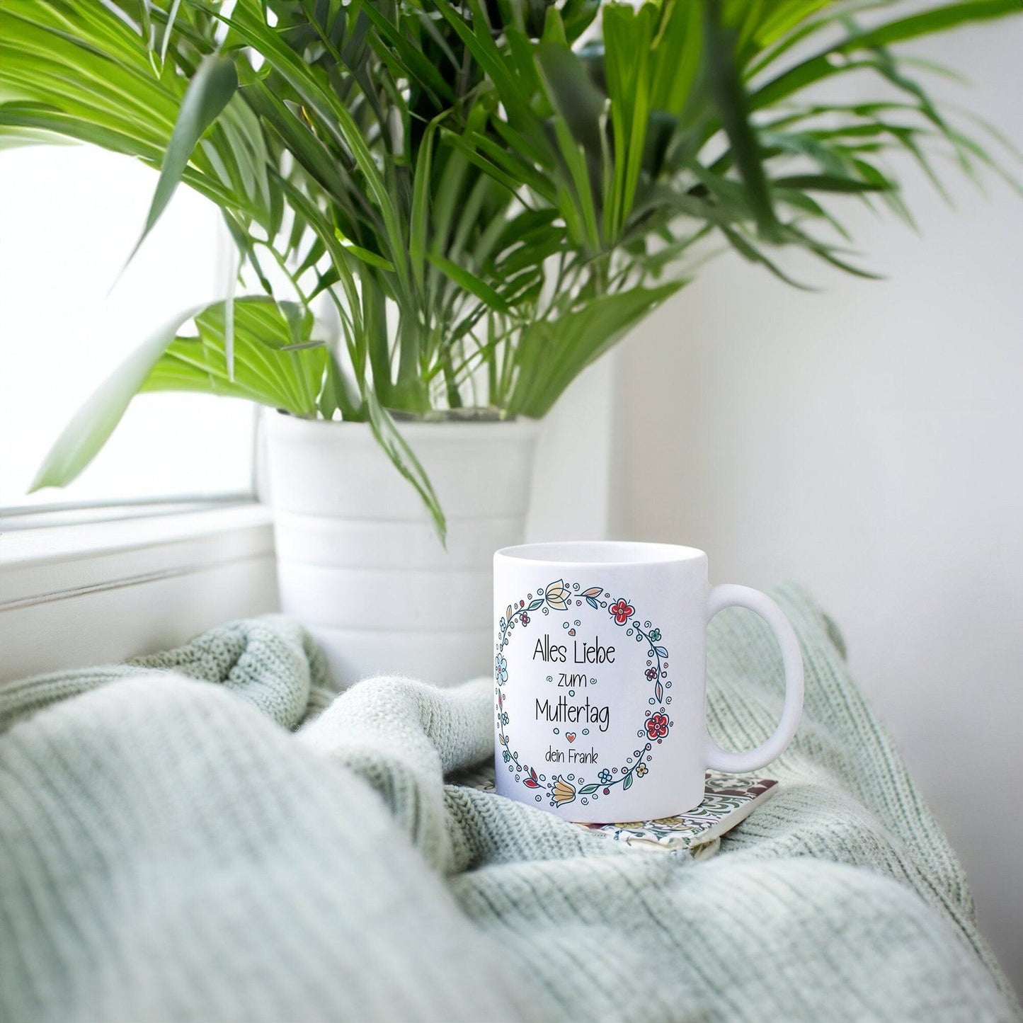Personalisierte Tasse zum Muttertag mit eigenen Namen • Motiv: Alles liebe zum Muttertag • Kaffeetasse • Teetasse • Geschenk für die Mama kleinebuchstaben