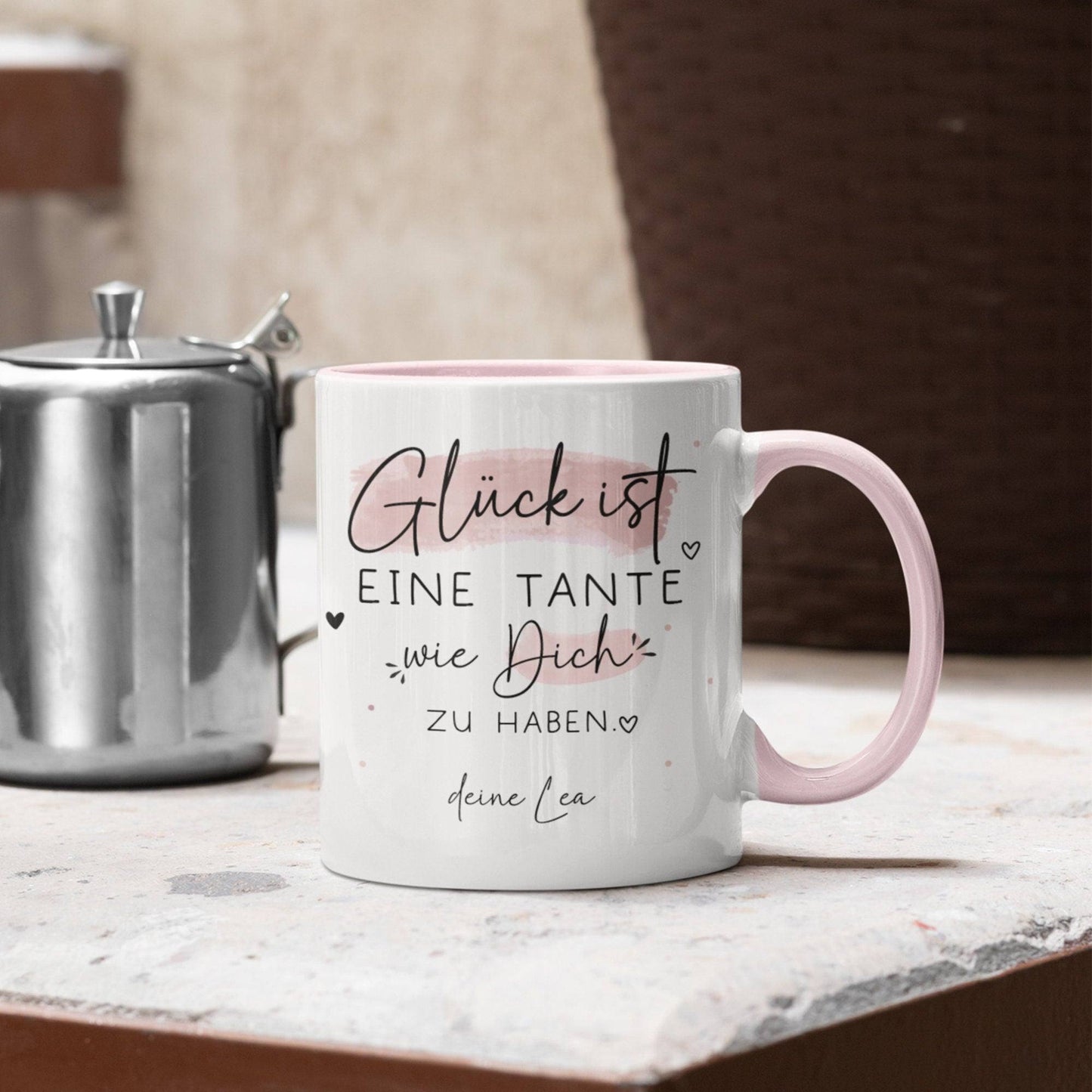 Handgefertigte Personalisierte Tasse mit Wunschnamen – Glück ist eine TANTE wie dich zu haben - Geschenk zu Ostern, Weihnachten, Geburtstag kleinebuchstaben