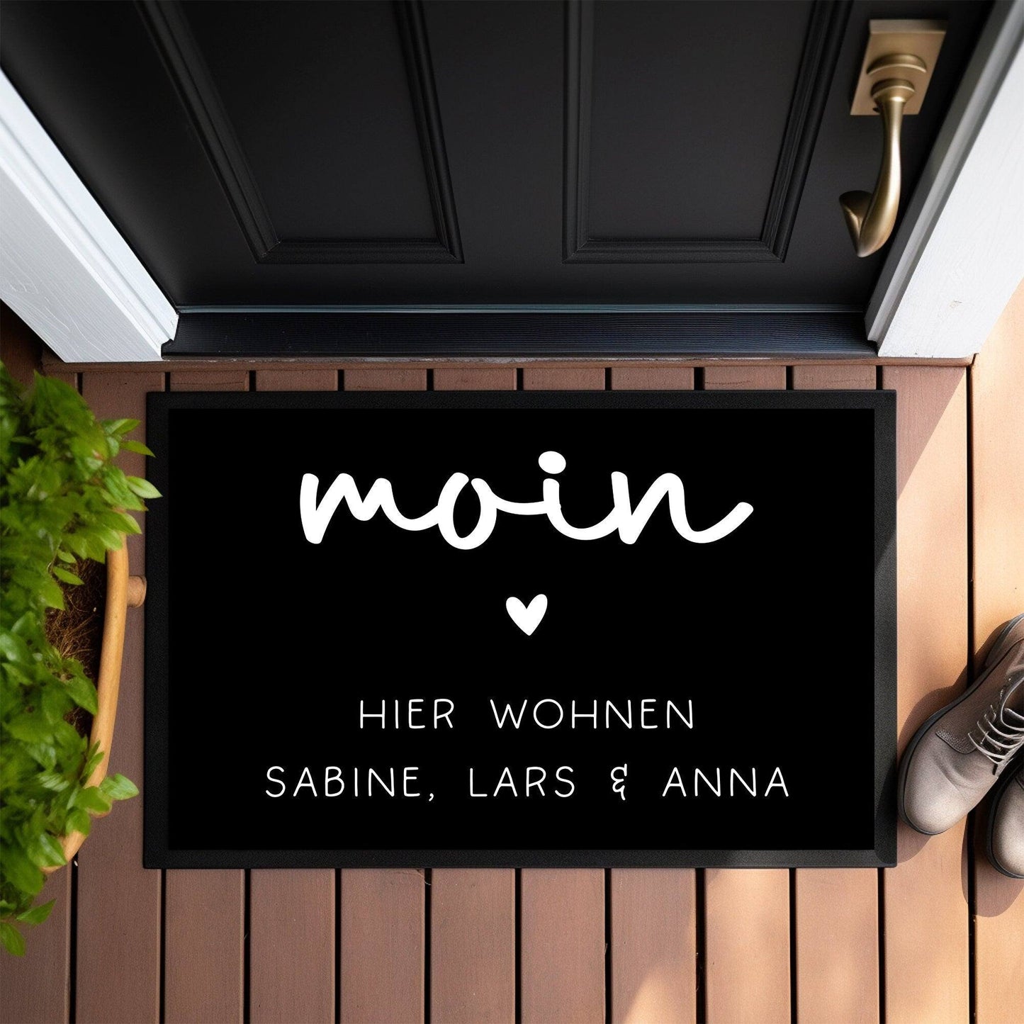 Personalisierte Fußmatte - Fussmatte mit Wunschnamen | Moin - Hier wohnen | 60 x 40 cm | Geschenkidee zum Umzug, Einzug für Familien, Umzug kleinebuchstaben