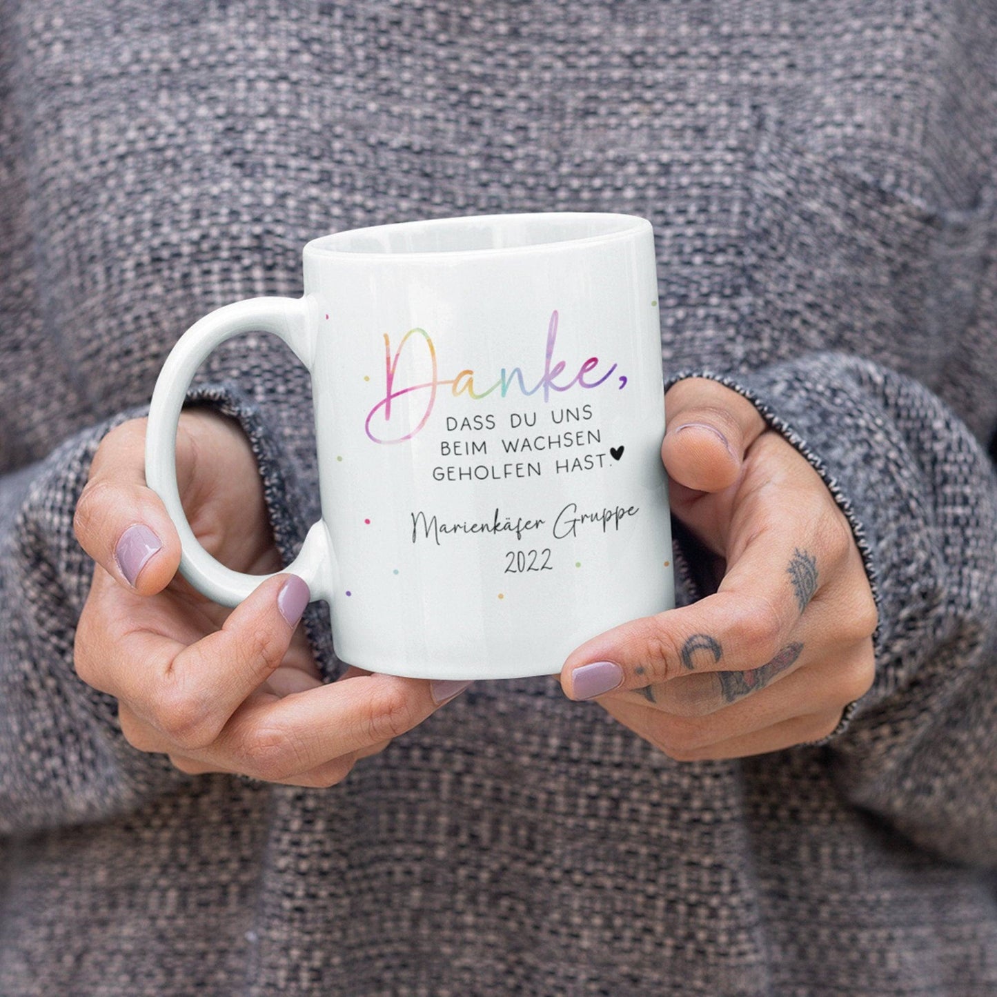 Tasse Personalisiert - Danke, dass du uns beim Wachsen geholfen hast - Abschied Kindergarten - Tasse Geschenk - Krabbelgruppe - Erzieher kleinebuchstaben