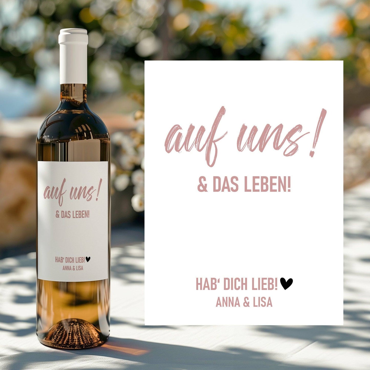 Weinetikett mit Namen, auf uns und das Leben, Wunschname Etikett, Geburtstagsgeschenk für Weinliebhaber - Rosa kleinebuchstaben
