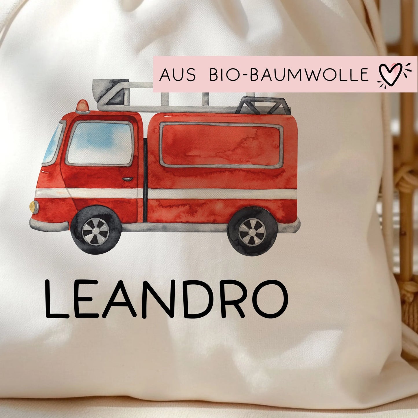 Stofftasche Feuerwehrauto Personalisiert mit Namen. Feuerwehr für Schule und Kindergarten als Wäschebeutel Wechselwäsche für Mädchen & Junge kleinebuchstaben