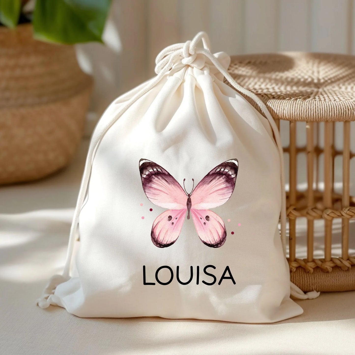 Schmetterling Kinder Turnbeutel Personalisiert | Rucksack mit Wunschnamen | Gymbag, Sportbeutel für Schule, Kindergarten, Trainingsbeutel kleinebuchstaben Turnbeutel Schriftart 1