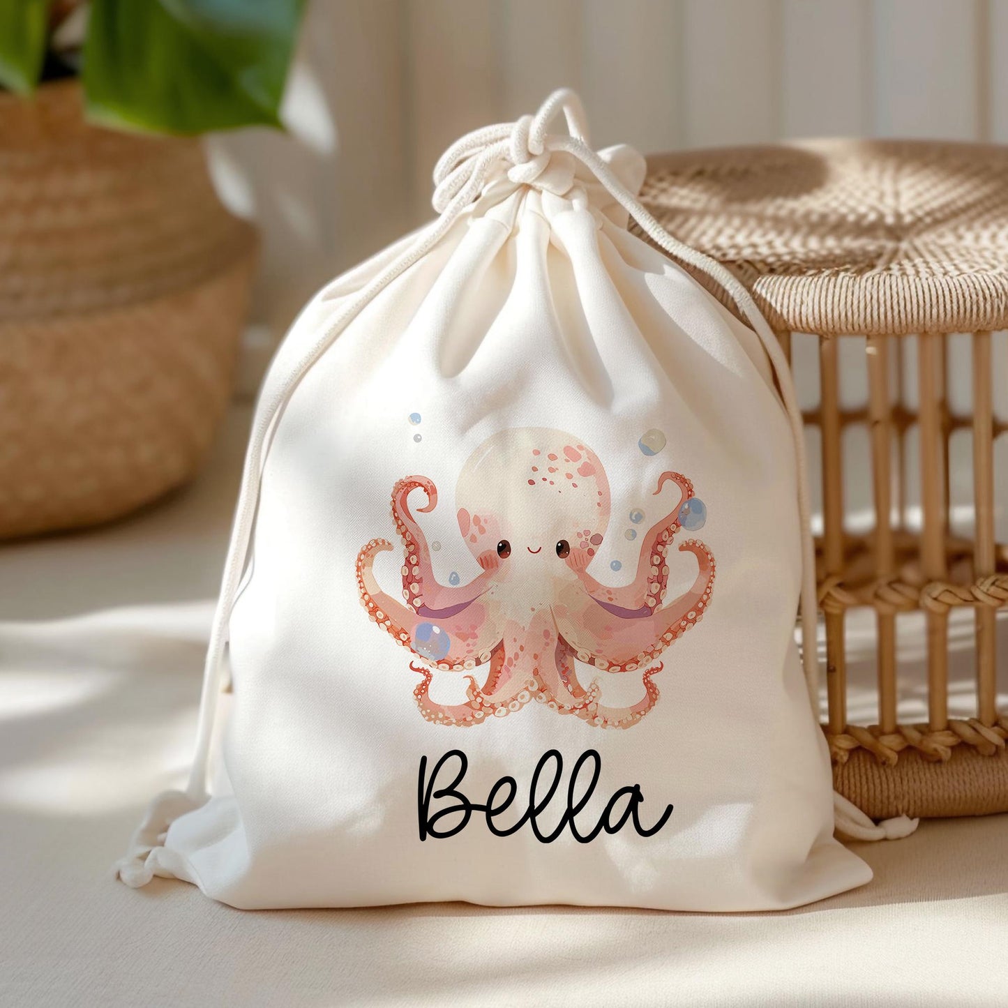 Stofftasche Krake mit Namen Baumwolltasche Tasche - Personalisiert Beutel Kindertasche mit Wunschname - Wechselwäsche - Jutebeutel - KIGA kleinebuchstaben Turnbeutel Schriftart 1