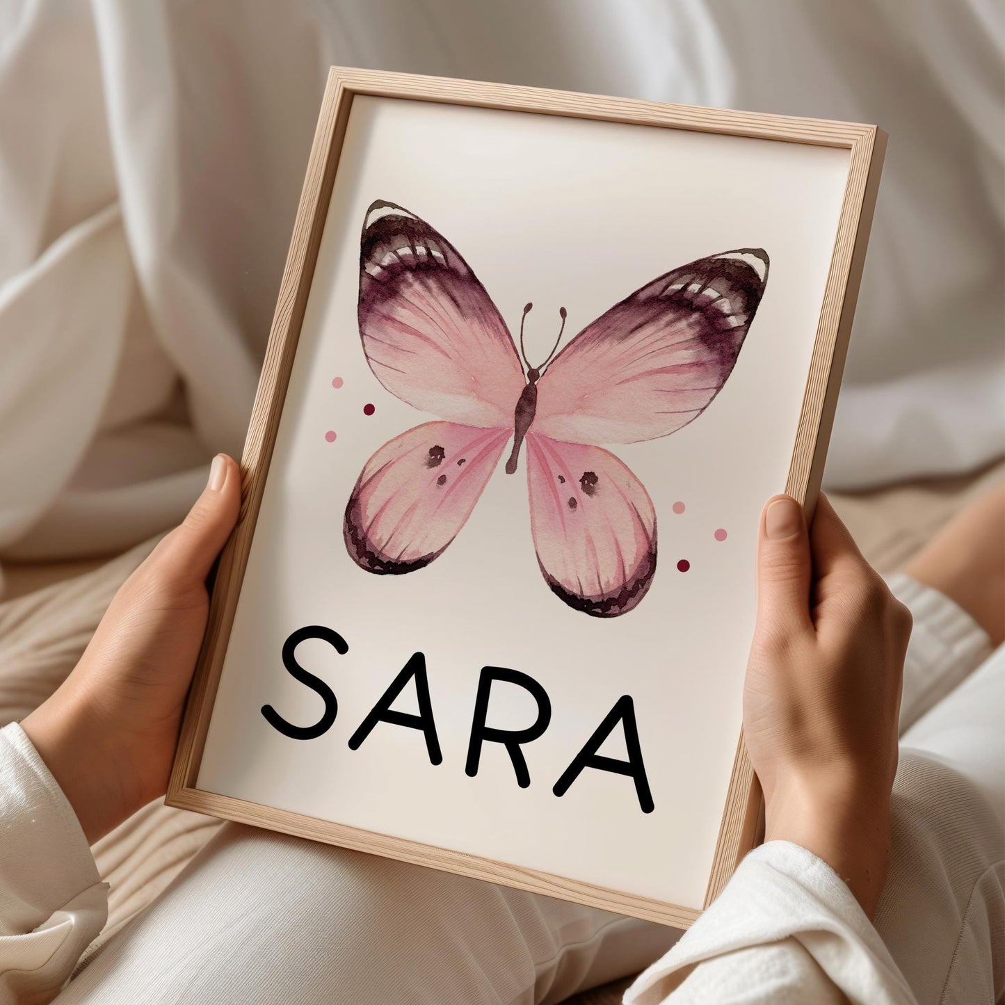 Schmetterling DIN A4 Poster mit Namen - Personalisiert mit od. ohne Namen für Kinderzimmer -Namensposter - Geschenkidee - Wanddeko Tiere kleinebuchstaben DIN A4 - Falter 02 Schriftart 1