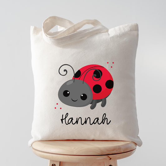 Stofftasche Marienkäfer Personalisiert Tasche & Name - Kinder Beutel Kindertasche mit Wunschname - Wechselwäsche Jutebeutel - Kindergarten  kleinebuchstaben Liegend Schriftart 1