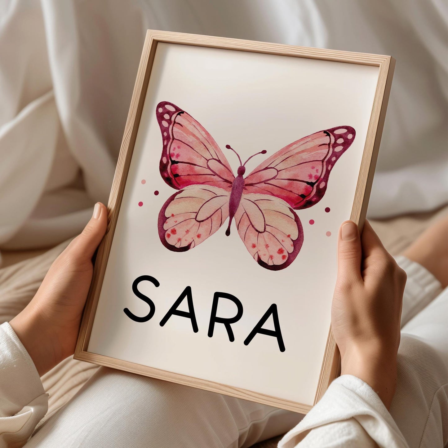 Schmetterling DIN A4 Poster mit Namen - Personalisiert mit od. ohne Namen für Kinderzimmer -Namensposter - Geschenkidee - Wanddeko Tiere kleinebuchstaben DIN A4 - Falter 01 Schriftart 1