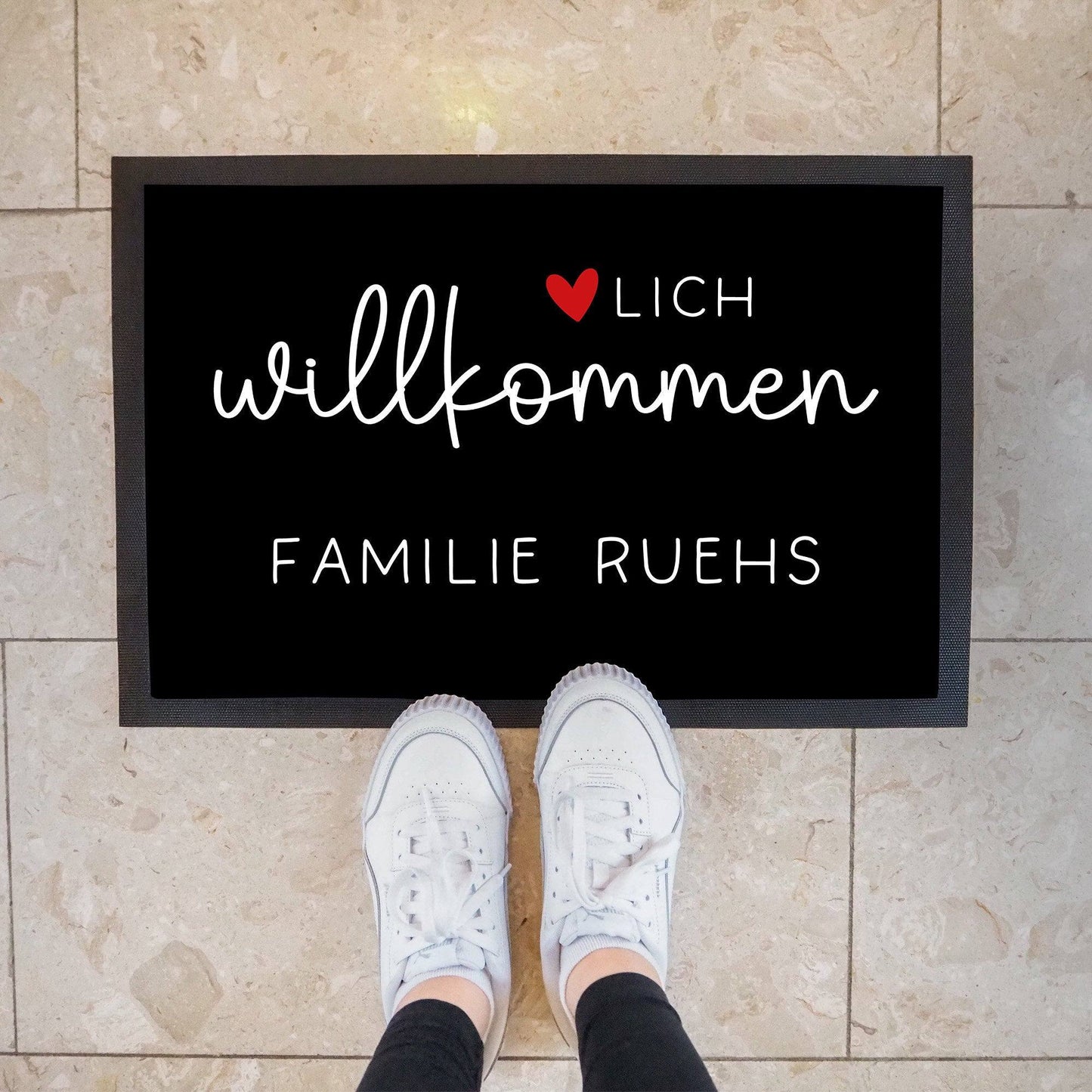 Personalisierte Fußmatte - Herzlich Willkommen - Vornamen - Wunschname - Türmatte Fußabtreter Schmutzfangmatte - Dünn - Rutschfest - Umzug kleinebuchstaben