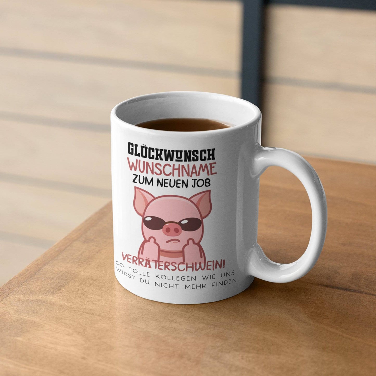 Personalisierte Tasse mit Spruch: Glückwunsch zum neuen Job Verräter! - Abschiedsgeschenk Kollegen - Kaffeetasse Sparschwein  kleinebuchstaben   