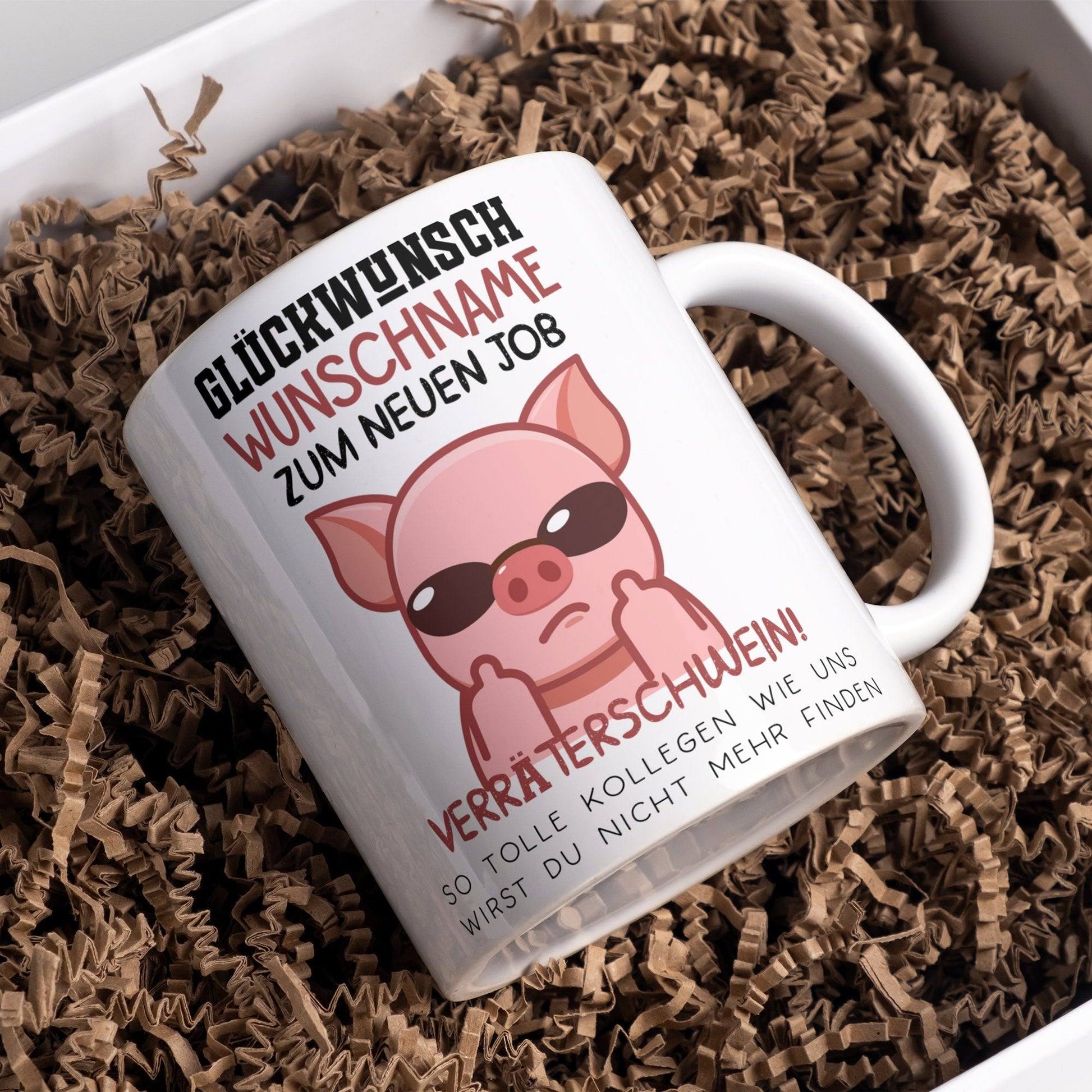 Personalisierte Tasse mit Spruch: Glückwunsch zum neuen Job Verräter! - Abschiedsgeschenk Kollegen - Kaffeetasse Sparschwein  kleinebuchstaben   