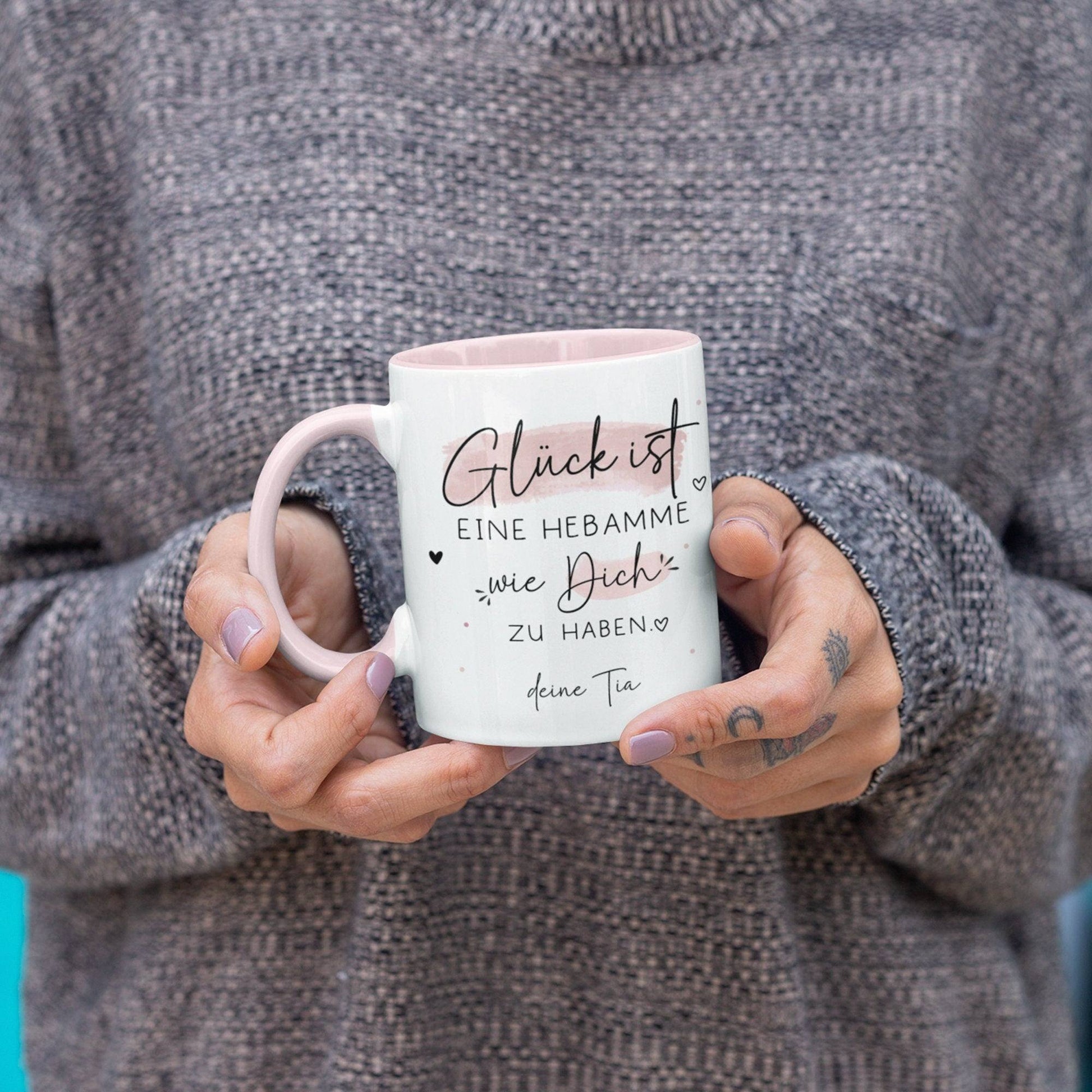 Handgefertigte Personalisierte Tasse – Glück ist eine HEBAMME wie dich zu haben - Geschenk zum Geburtstag, Ostern, Weihnachten -Wunschnamen  kleinebuchstaben   