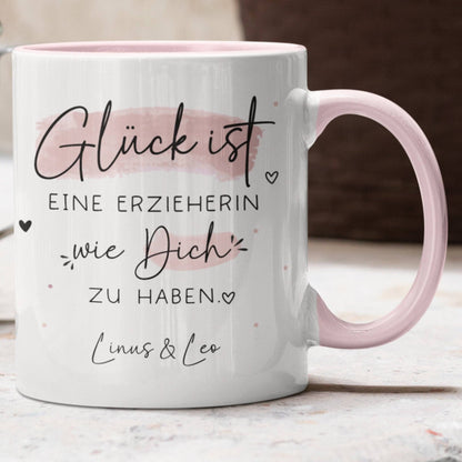 Personalisierte Tasse – Glück ist eine ERZIEHERIN wie dich zu haben -Geschenk zum Geburtstag, Ostern, Weihnachten mit Wunschnamen,Betreuerin  kleinebuchstaben Erzieherin - Rosa  