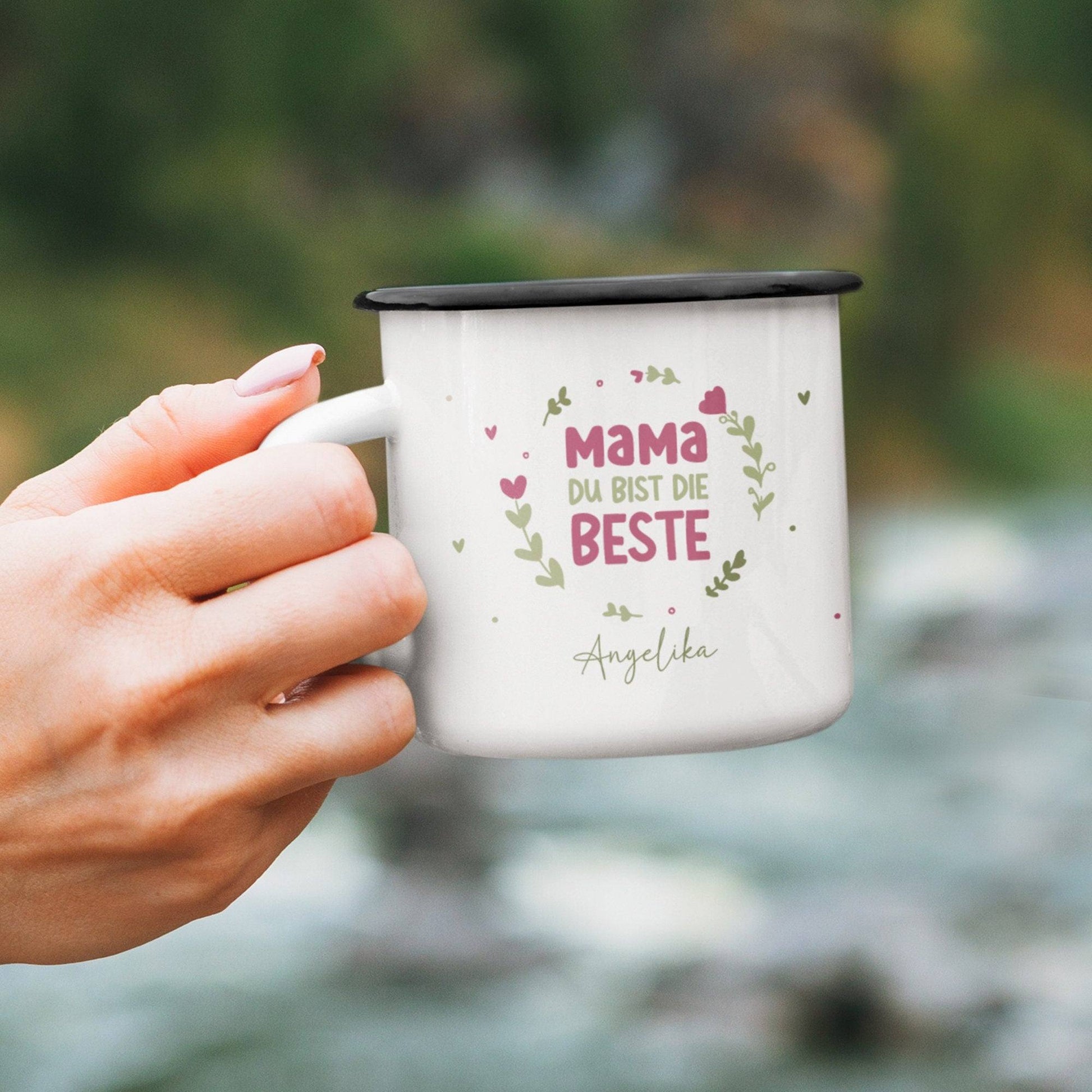 Personalisierter Emaille-Becher/Tasse zum Muttertag: "Mama, du bist die Beste" mit [Wunschname].Ein Geschenk für Geburtstag oder Dankeschön.  kleinebuchstaben   