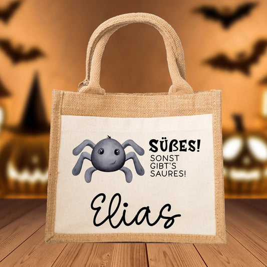 Stofftasche Halloween mit Namen | Pocket Tasche | Wunschnamen | Süßes oder Saures | Jute | Tragetasche für Kinder für Süßigkeiten | Spinne  kleinebuchstaben Spinne Schriftart 1 