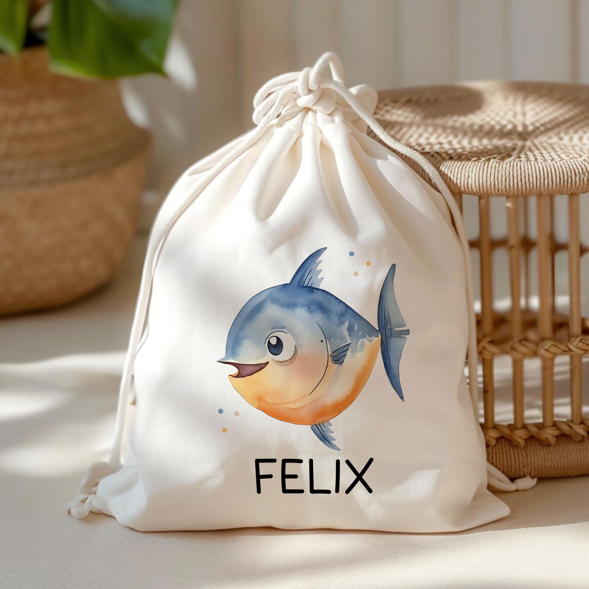 Stofftasche Fisch Personalisiert Tasche & Name - Kinder Beutel Kindertasche mit Wunschname - Wechselwäsche Jutebeutel - Kindergarten  kleinebuchstaben Turnbeutel Schriftart 1 