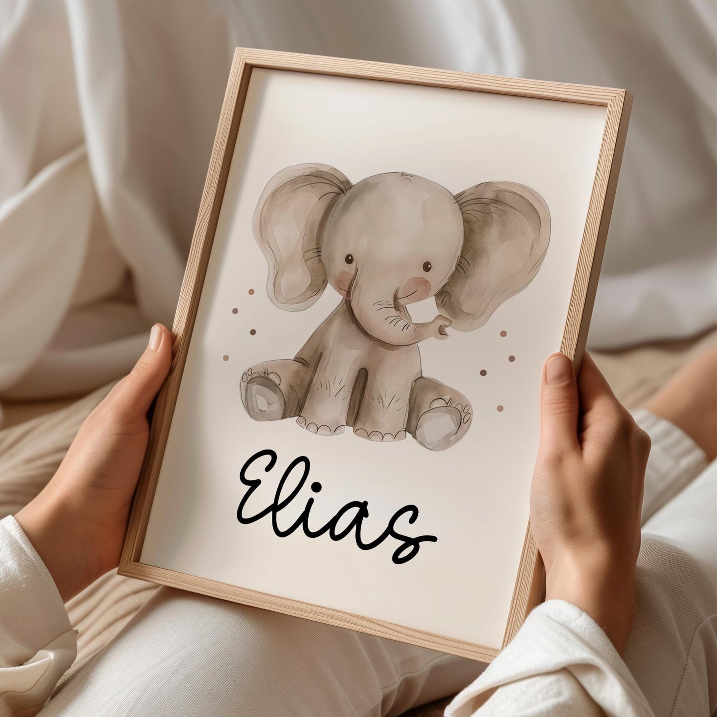 Süßer Elefant Poster Personalisiert mit oder ohne Namen für Kinderzimmer. Namensposter - Geschenkidee. Geschenk - Wanddeko Jungen Mädchen  kleinebuchstaben DIN A2 (42x59,4 cm) Schriftart 1 