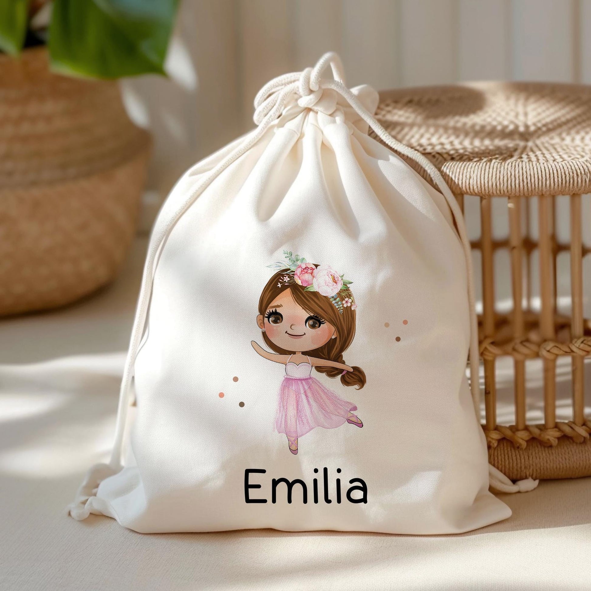 Turnbeutel Ballerina Tanzend mit Namen personalisiert Personalisierte Tasche als Sportbeutel, Kindergarten, Wäschebeutel Mädchen Blond Braun  kleinebuchstaben Braun Schriftart 1 