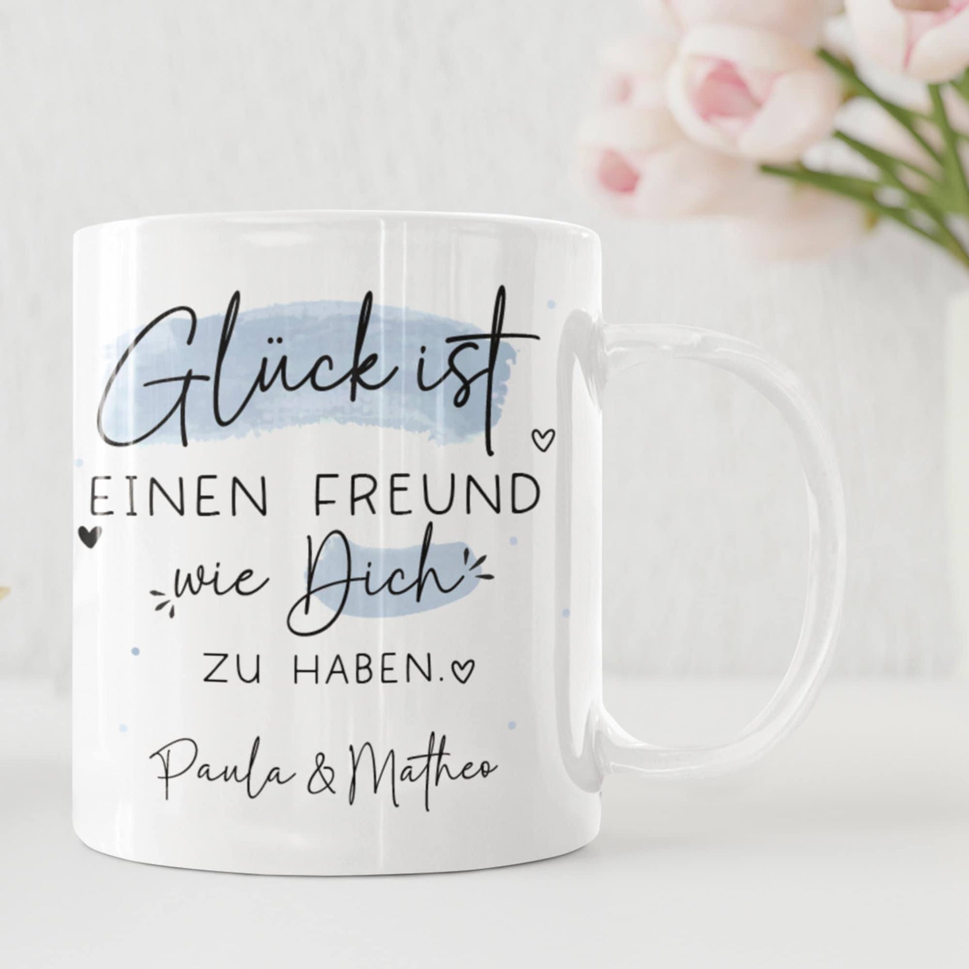 Personalisierte Tasse Freund Wunschname Name "Glück ist einen Freund wie dich zu haben". Perfektes Geschenk zum Geburtstag, zu Ostern oder Weihnachten.  kleinebuchstaben   