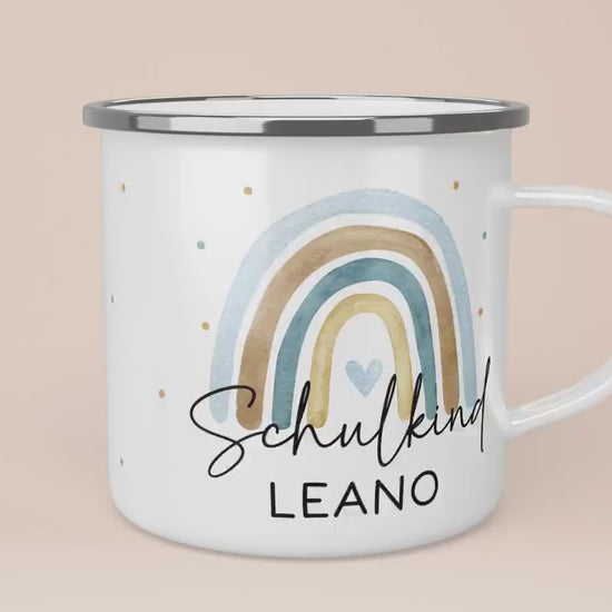 Schulkind Emaille Tasse Emaille Becher mit Namen personalisiert Regenbogen Rosa oder Blau für Jungs und Mädchen. Einschulung Geschenkidee