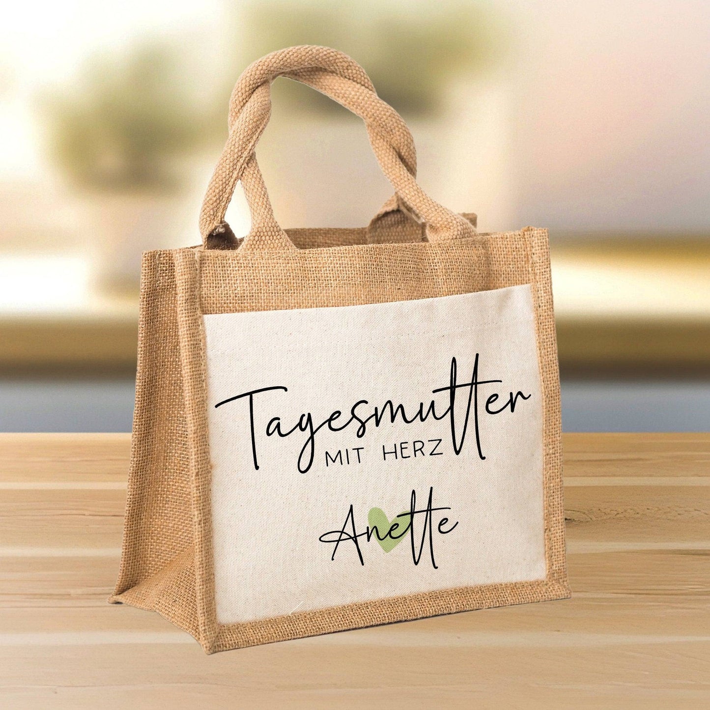 Tagesmutter mit Herz Tasche mit Namen - kleines Geschenk - Dankeschön Juteasche Abschiedsgeschenk - Beste Tagesmutter mit Wunschtext  kleinebuchstaben   